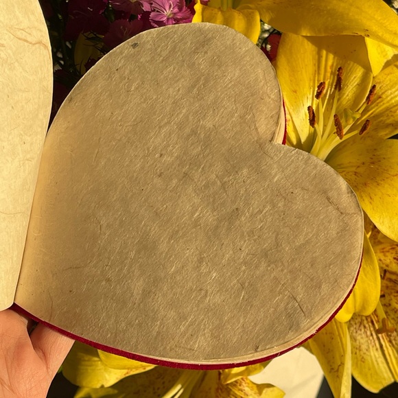Notebook| Heart shaped | Velvet Cover - Picture 3 of 8